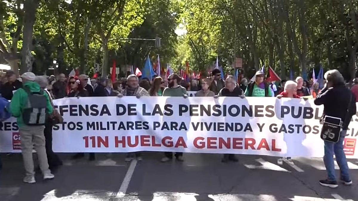 Жители Мадрида вышли на акции в защиту пенсий в день протестов по всей Европе